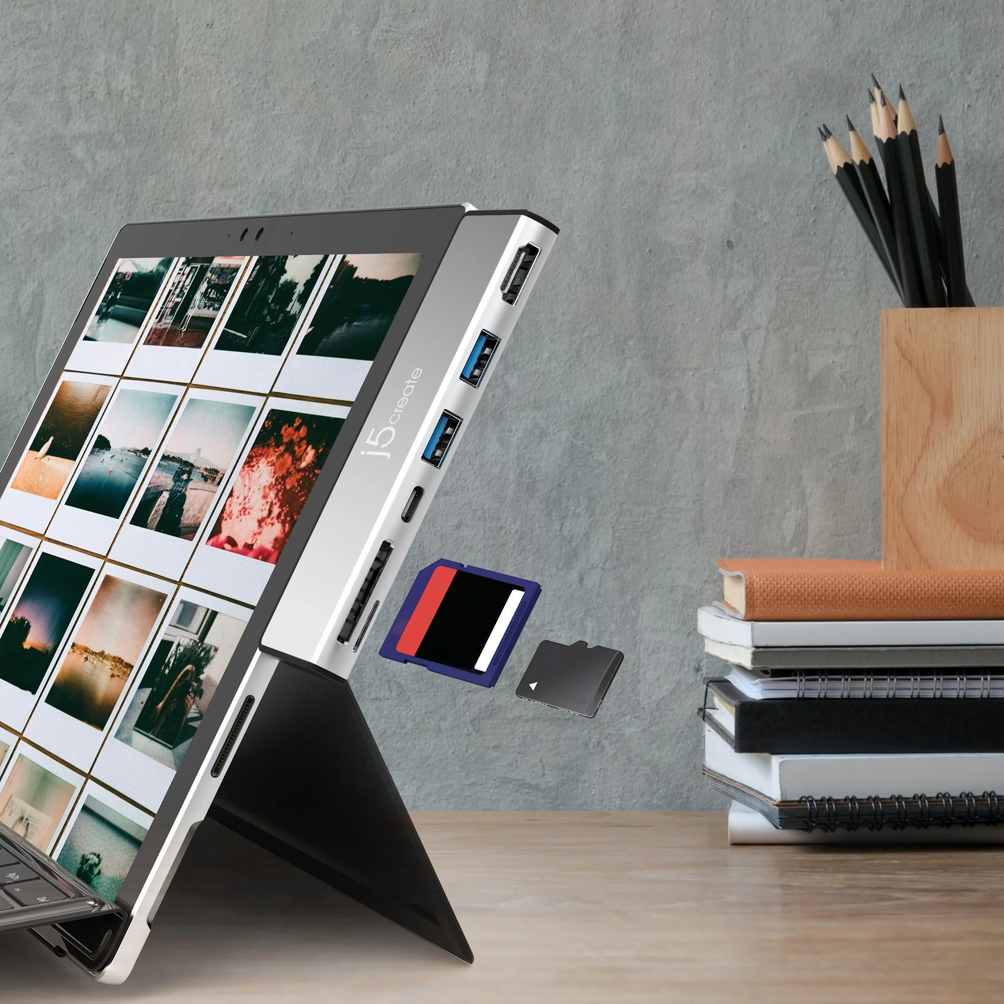 JCD324 ULTRADRIVEMINIDOCK™ for Surface™ Pro 7 - Image 14