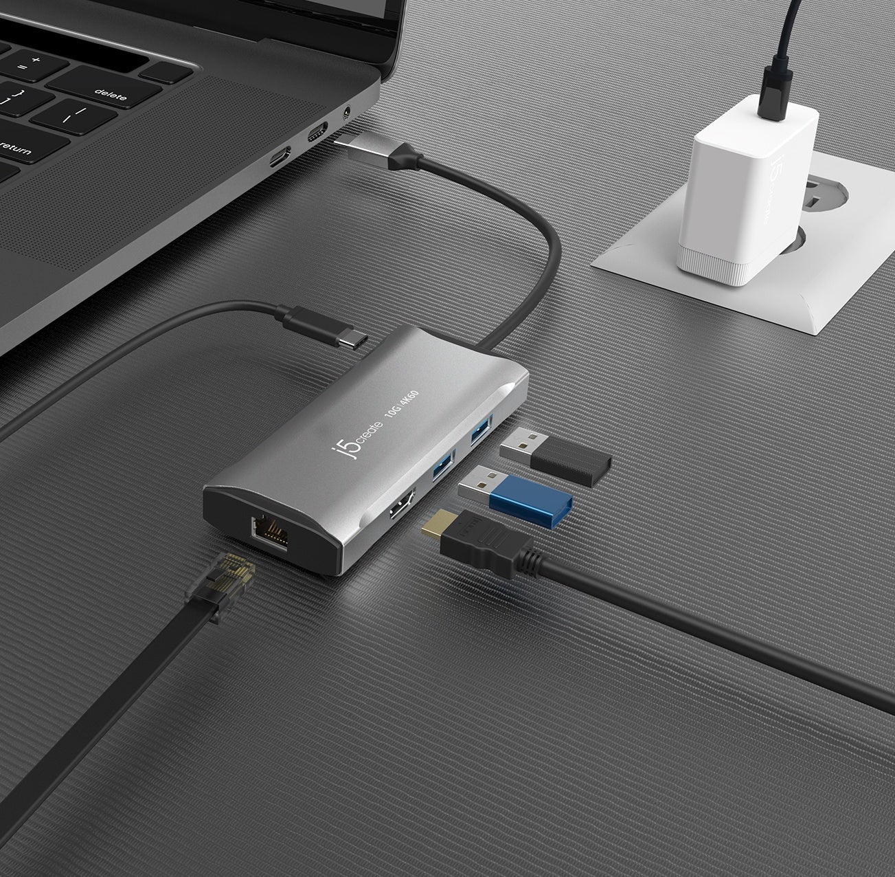 JCD392 4K60 Elite USB-C® 10Gbps Travel Dock - Image 7