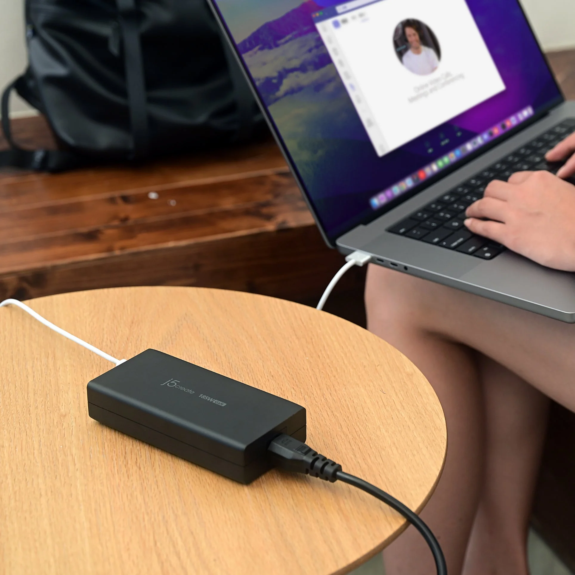 JUP37185 185W GaN PD 3.1 USB-C® 3-Port Charger - Image 11